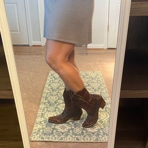 Brand new Ariat boots